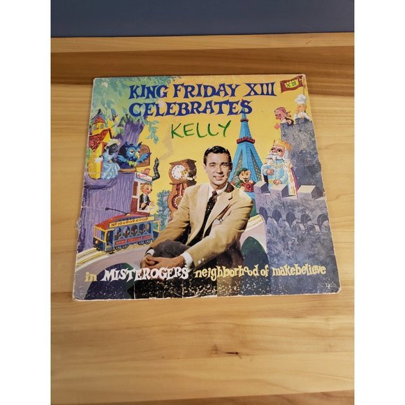 Vintage 60s King Friday Celebrates‎ Mister Rogers 33 1/2 LP Vinyl - Picture 1 of 4